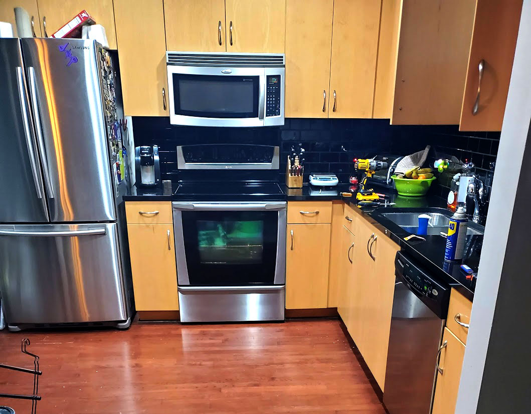 Contemporary kitchen renovation by Tranquil Blu in Downtown Tampa condo Modern Kitchen Remodel in Downtown Tampa